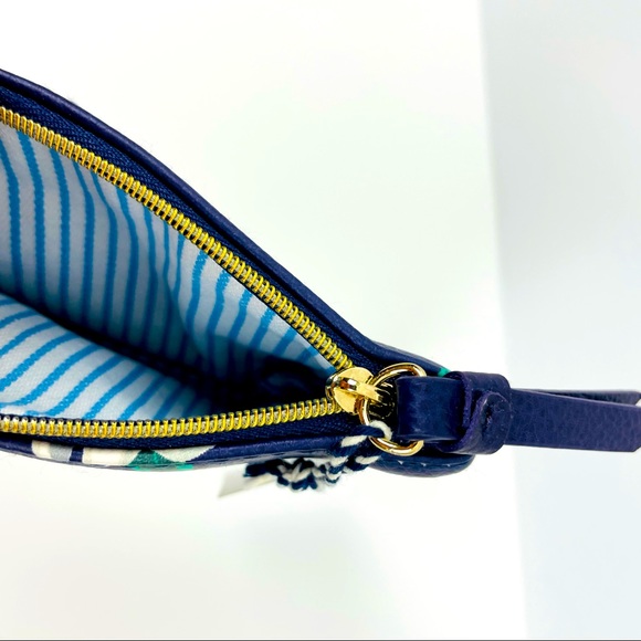 Draper James coin purse. This is Reese Witherspoon's brand. Gorgeous coin pouch. - Picture 4 of 4